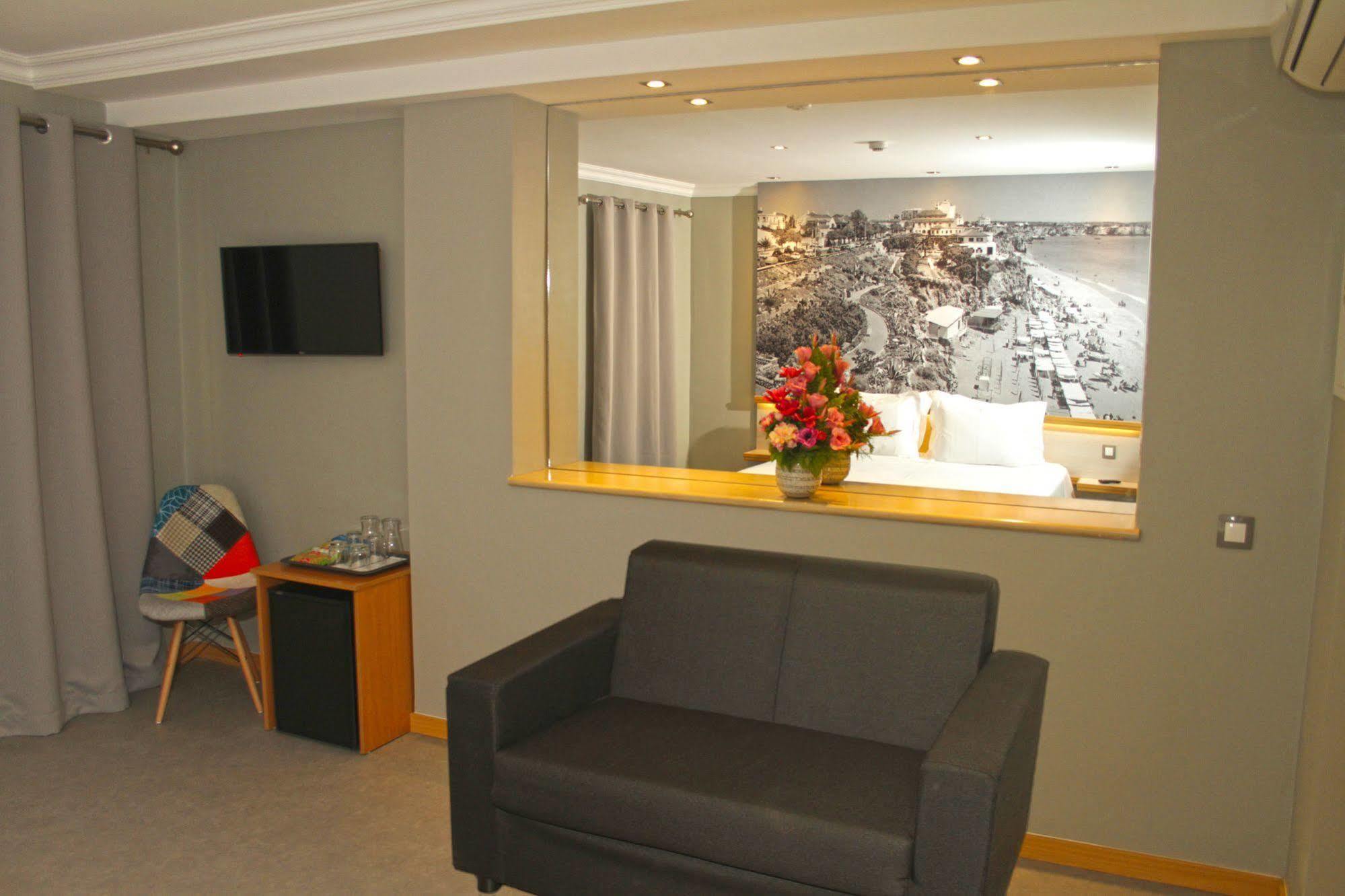 Rocha Prestige - Guest House And Suites 포티마오 외부 사진